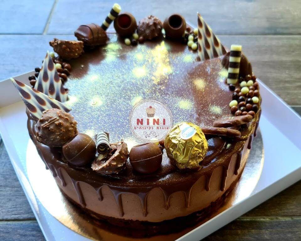 עוגת מוס - מוס פררו רושה עם גנאש שוקולד ואגוזי לוז